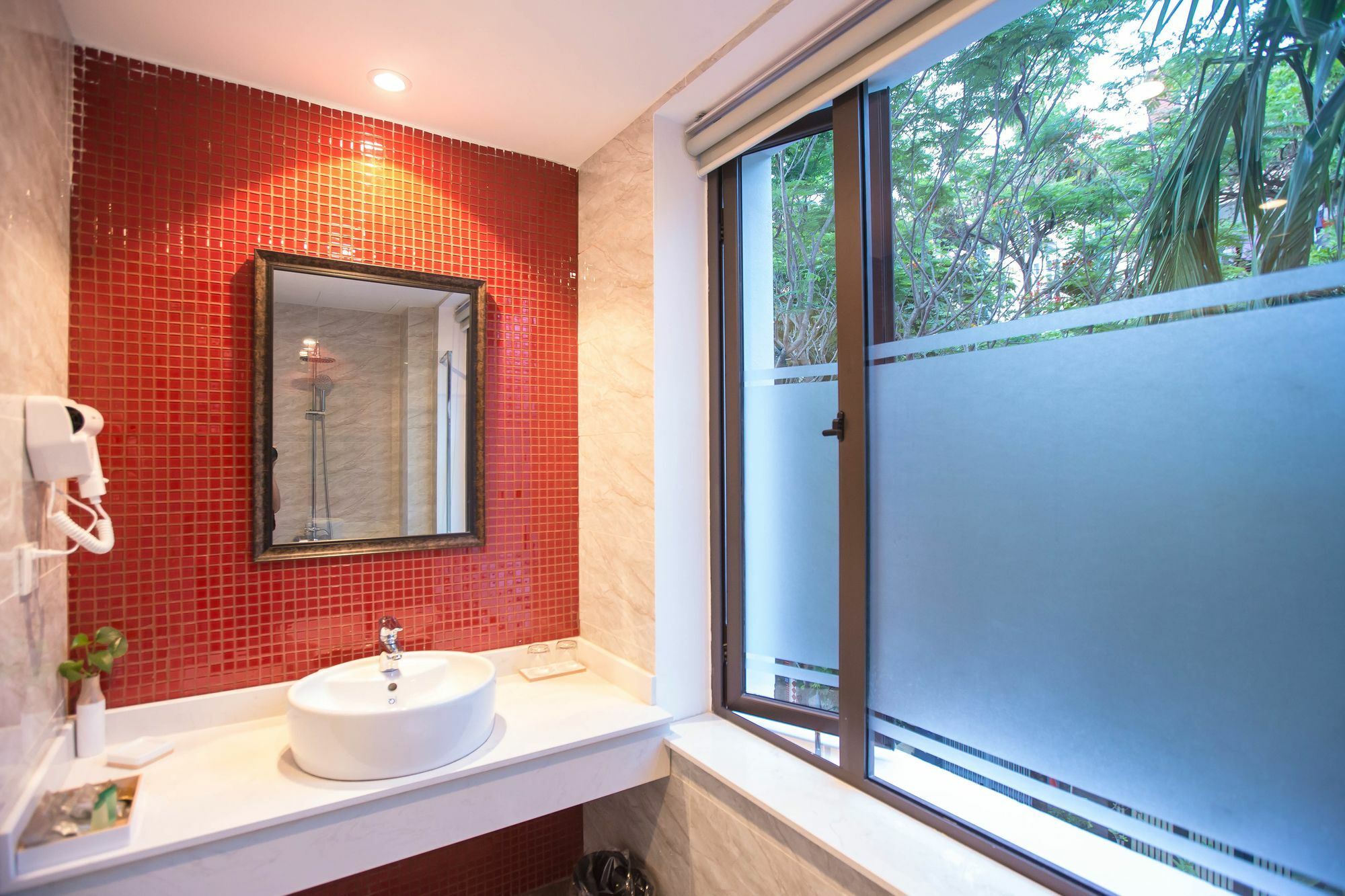 Dinh Elegant Hanoi Hotel Buitenkant foto
