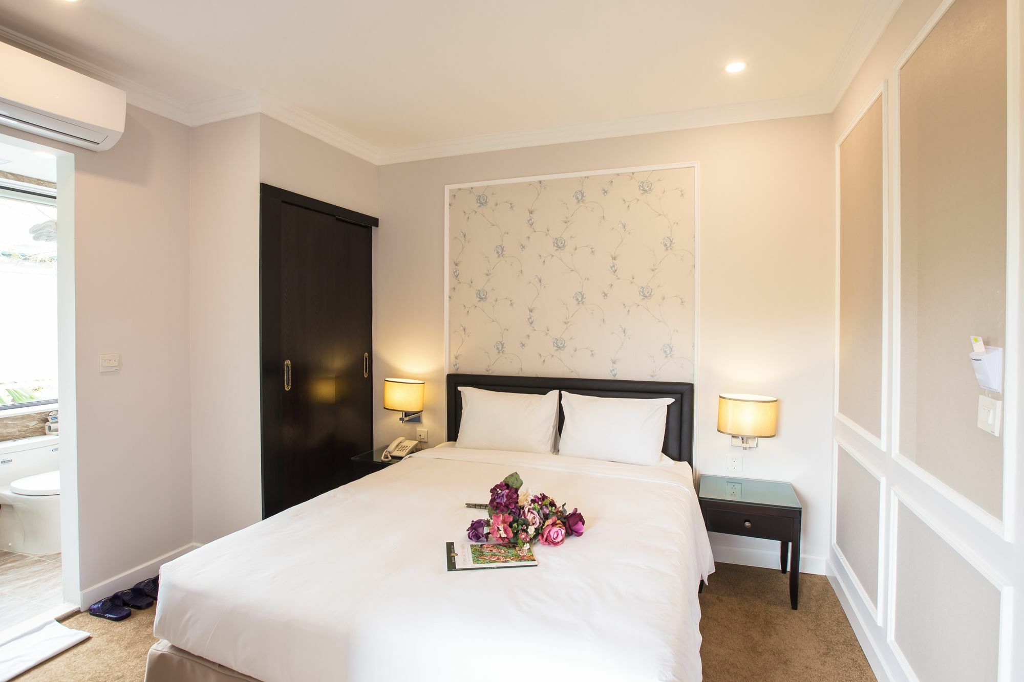 Dinh Elegant Hanoi Hotel Buitenkant foto
